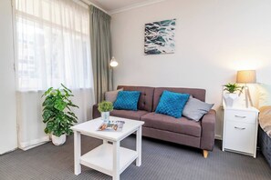TV, Netflix, streaming services, offices