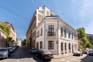 Exterior - Ultra-Central, Beautiful Duplex in Historical Building near Cismigiu Gardens (Sector 1)