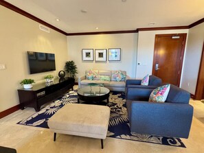 Smart TV, DVD player, printers - 2025 Upgrade, Ko Olina Panoramic Ocean View Villa, Luxury 3BR & 3BA, 9th Floor (Kapolei)