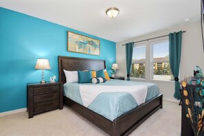 4 dormitorios, escritorio, tabla de planchar con plancha y wifi