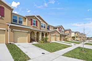 Exterior - Amazing 4Bd Near Disney at Compass Bay Resort 5161 (Kissimmee)
