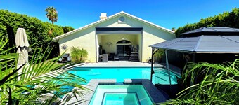The Panorama Oasis: Saltwater Pool, Spa & EV Charger
