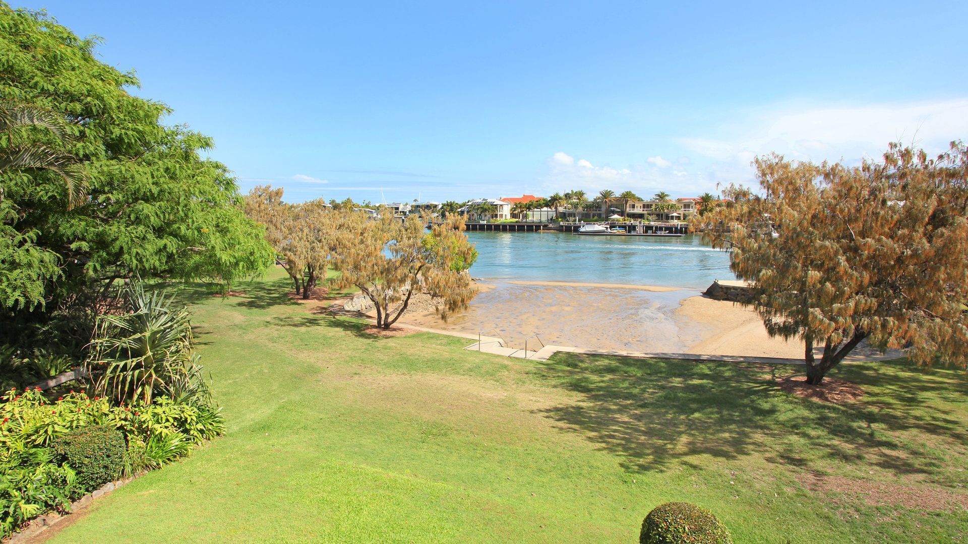 Pago Pago 4 - Spacious 2 Bedroom Apartment on Mooloolaba Spit — image 15