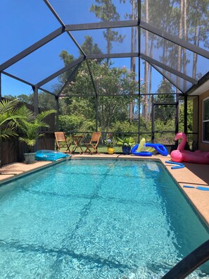 Udendørs pool, opvarmet pool