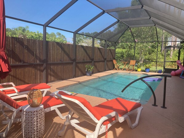 Udendørs pool, opvarmet pool