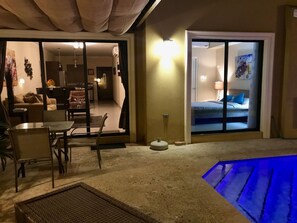 Interior - MODERN CONDO WITH PRIVATE POOL AT GOLD COAST VILLAS (NOORD)