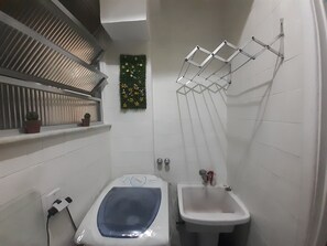 Shower, towels, toilet paper