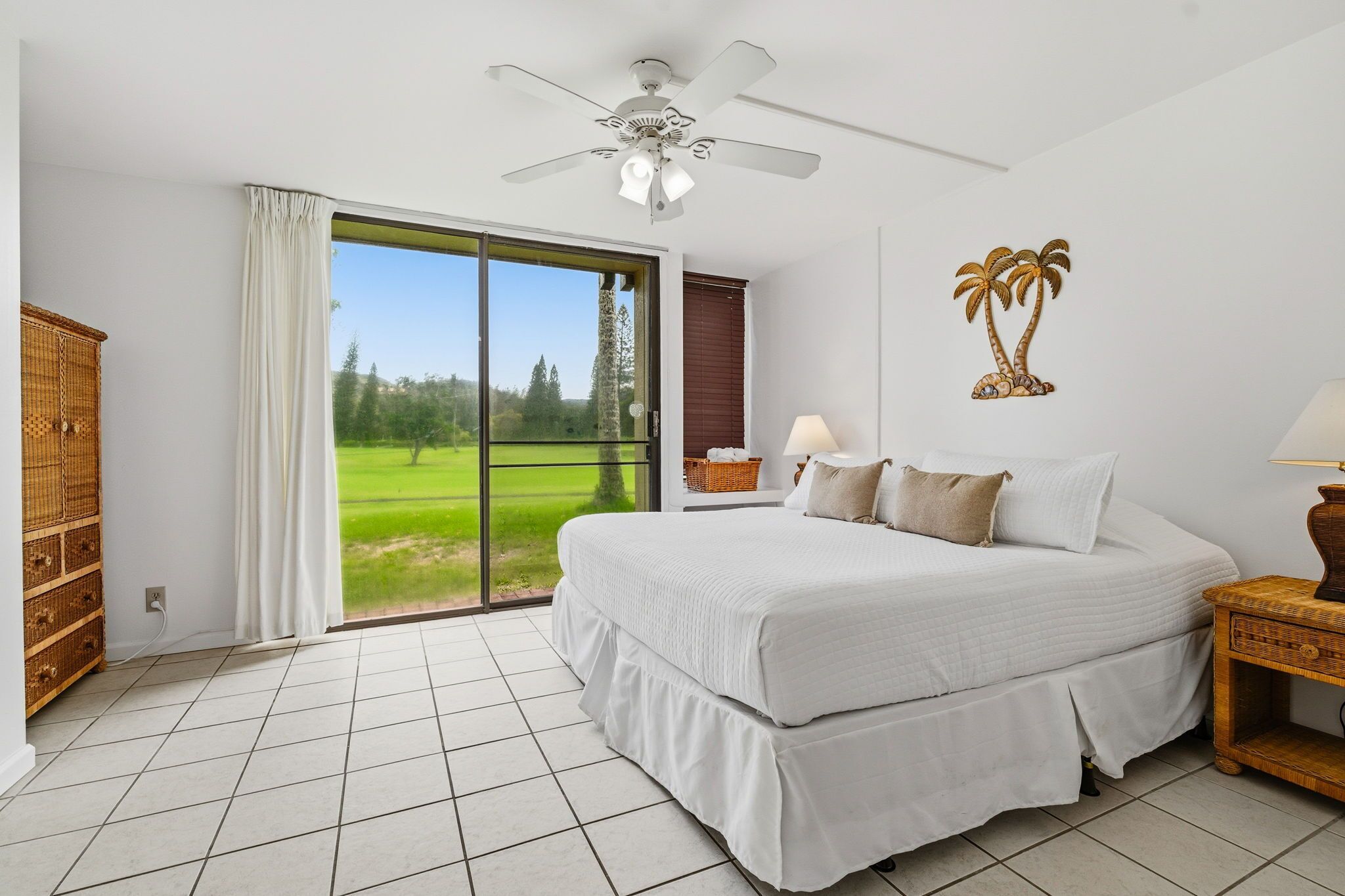 3 bedrooms, iron/ironing board, travel crib, WiFi (free)