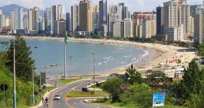 APTO 2 makuuhuonetta, 2 AIR COND. IDEAL perheille