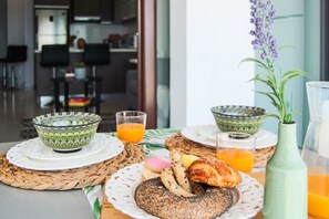 Apartment | Balcony - Phaedrus Living: Seaside Luxury Flat Lighthouse 53 (Paphos)