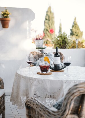 Outdoor dining - Elevated townhouse with garden mountain views (Mijas)