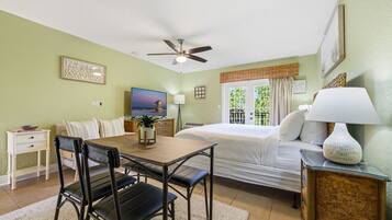 Desk, iron/ironing board, WiFi, bed sheets