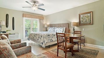 Desk, iron/ironing board, WiFi, bed sheets