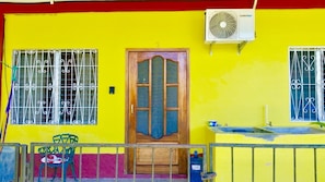 Exterior detail - TELA BEACH FRUGAL ESCAPE ★ Apt #2 (Tela)