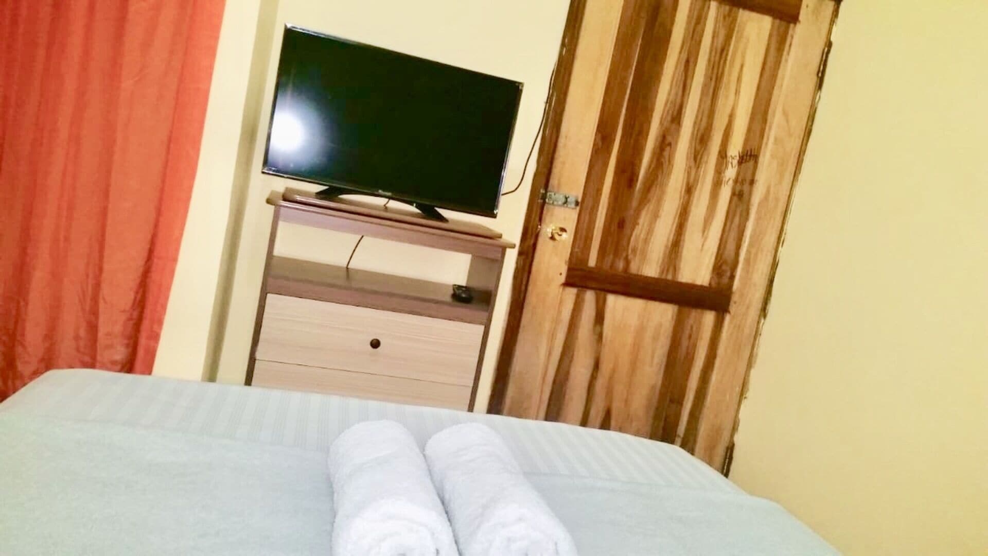 1 bedroom, in-room safe, desk, iron/ironing board