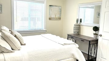 2 bedrooms, desk, iron/ironing board, free WiFi