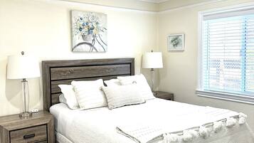 2 bedrooms, desk, iron/ironing board, free WiFi