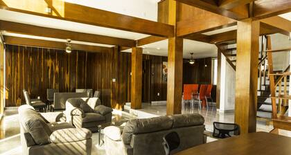 CASA DE LOS ATARDECERES, SEA FRONT BEAUTIFUL VIEWS TO OCEAN, A PLACE TO ENJOY.