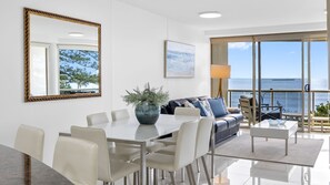 Smart TV, DVD player