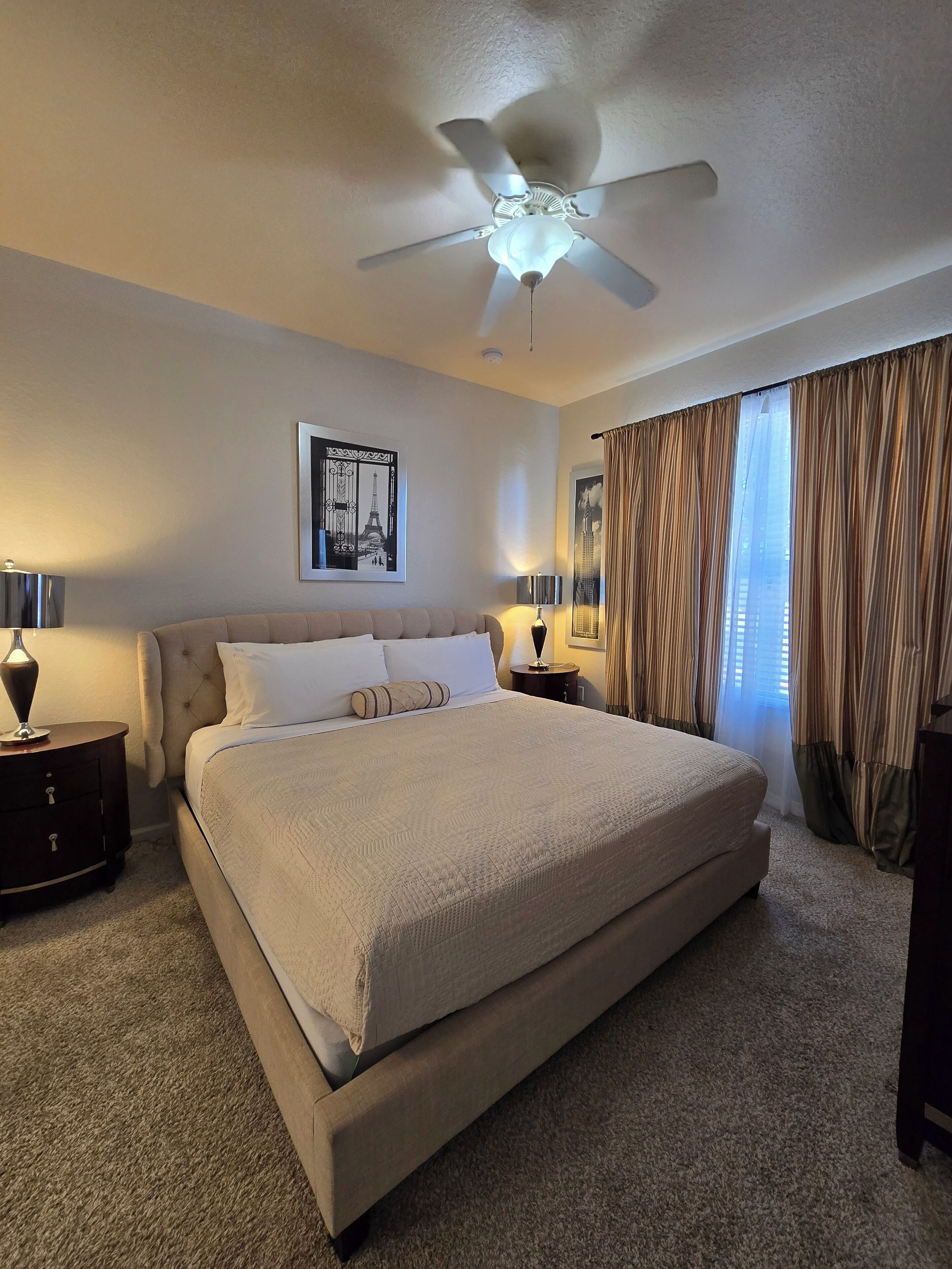 5 chambres, fer et planche à repasser, lit parapluie, Wi-Fi gratuit