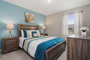 4 habitaciones, escritorio, tabla de planchar con plancha y wifi 