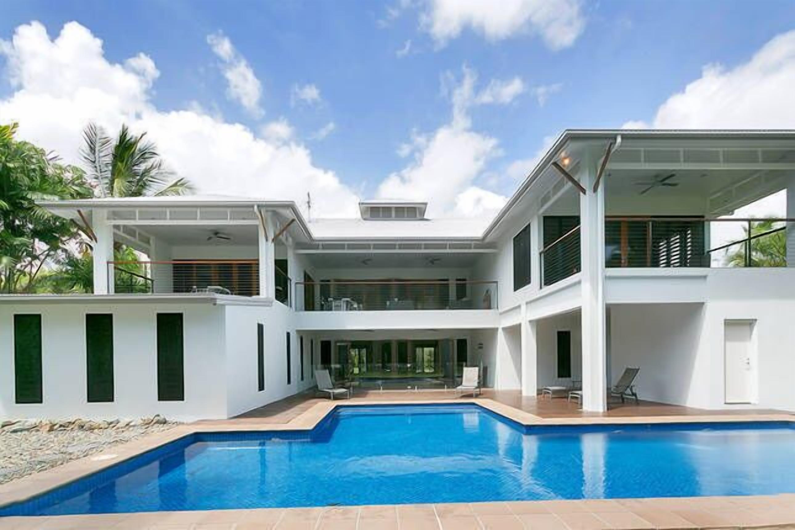 TRANQUILITY ON KEWARRA BEACH, CAIRNS