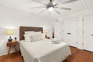 3 多间卧室、熨斗/熨衣板、免费 WiFi、床单