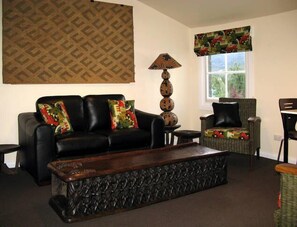 LCD TV, DVD player - Toogooloowa about Davey 2 (Hobart)