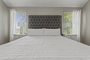 4 habitaciones, escritorio, tabla de planchar con plancha y wifi gratis 