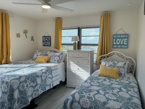 2 bedrooms, iron/ironing board, free WiFi, bed sheets - Mid Island, Villa Del Mar!  Beautiful Beach front condo, newly renovated! (Fort Myers Beach)