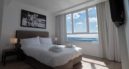 1 bedroom sea view appartement located in the tel aviv promenade-sea view