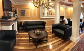 Interior - The Royal Welcome in Nashville  (Nashville)