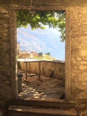 Terrace/patio - Enjoy beautiful lake como views (incl. private garden & terraces) (Pognana Lario)
