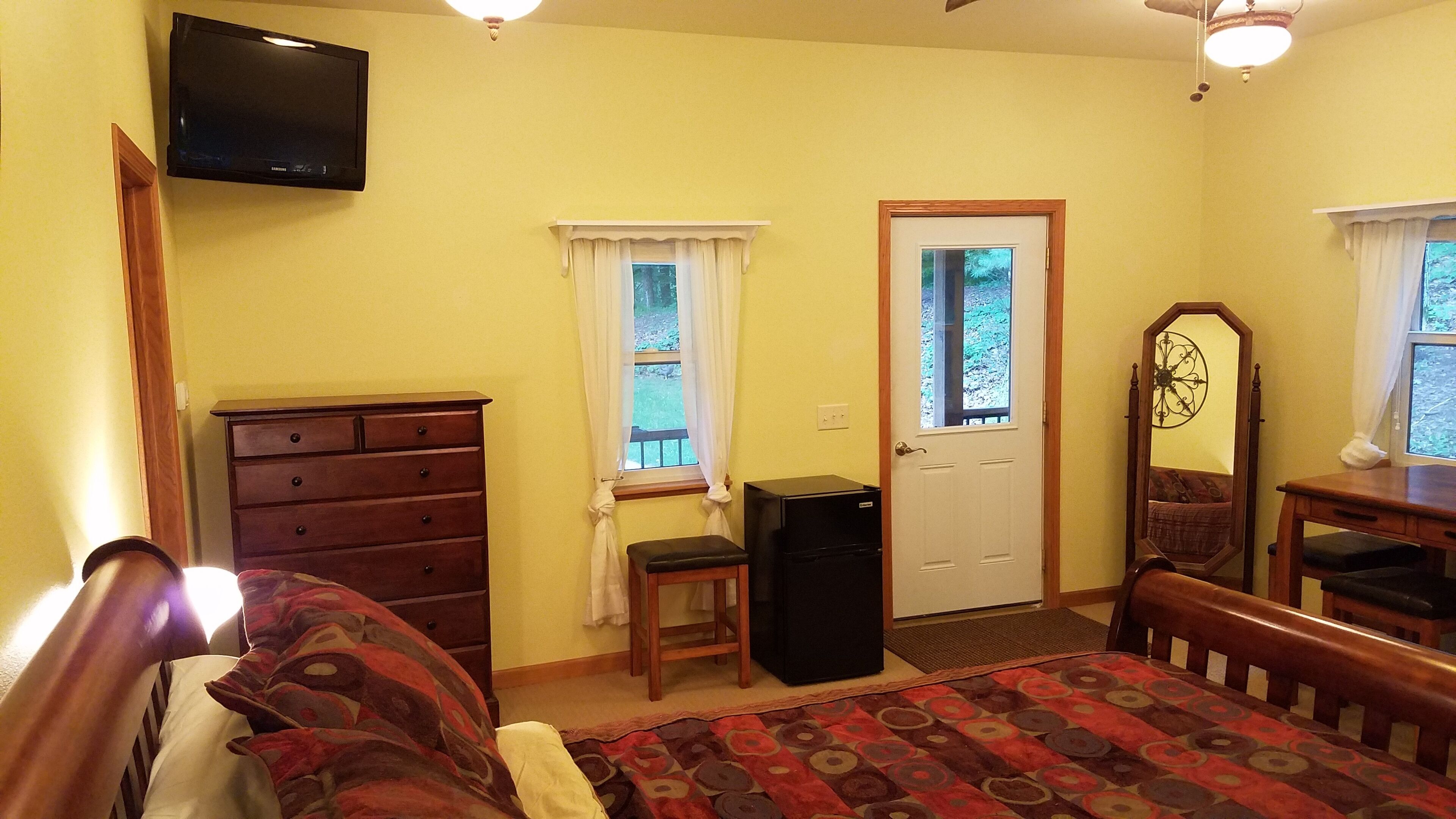 1 bedroom, WiFi, bed sheets