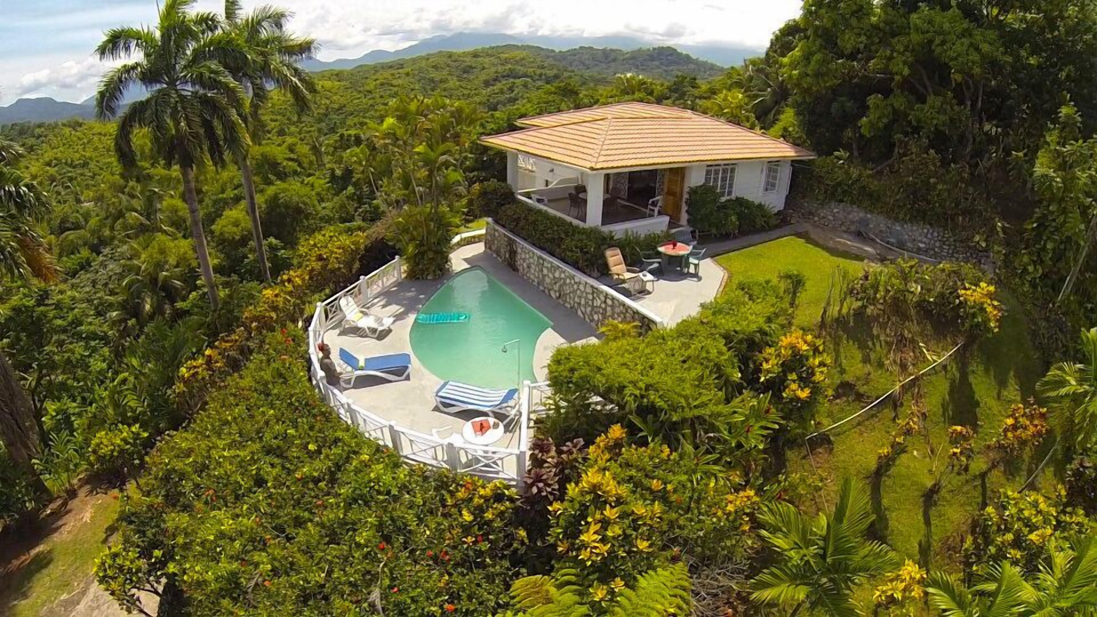 Alberca al aire libre 