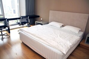 2 室のベッドルーム、アイロン / アイロン台、WiFi、ベッドシーツ