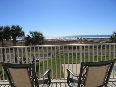 Inn at Dauphin Island 203 Beautifully Furnished with Great Views!!