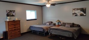 Iron/ironing board, WiFi, bed sheets, wheelchair access