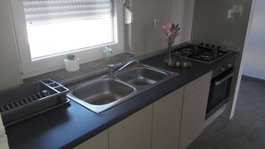 Fridge, microwave, oven, coffee/tea maker - Pag apartments for summer rent (Pag)