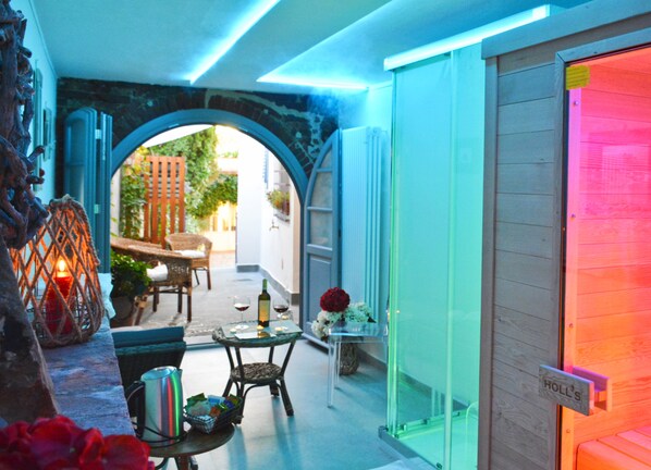 Terrace/patio - free parking and wellness (Malmantile)