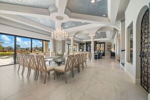 Interior - Eagle Bay: Game Loft, Theater, Private Pool with Lazy River, Golf Views, Near Disney (Kissimmee)