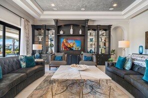 TV - Eagle Bay: Game Loft, Theater, Private Pool with Lazy River, Golf Views, Near Disney (Kissimmee)