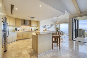 Fridge, microwave, coffee/tea maker, toaster - Casa de los Vientos  | 3 Bed, 3 Bath (Cabo san Lucas)