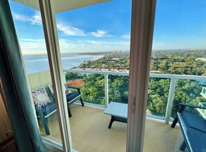 Interior - Balcony Ocean View ! Pool - WiFi - Gym - Parking (Miami)