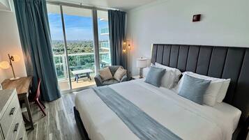 1 bedroom, in-room safe, desk, iron/ironing board