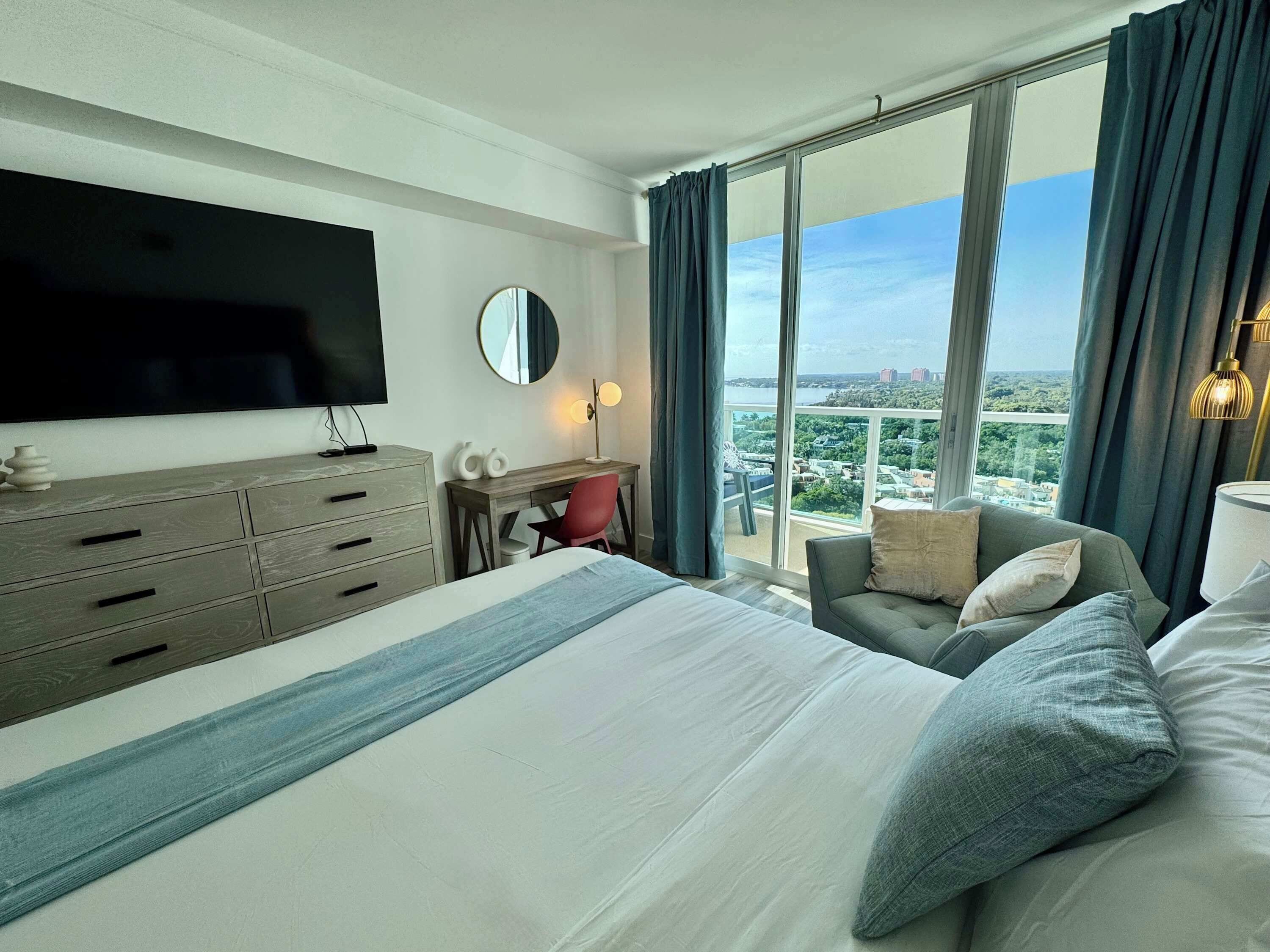 1 bedroom, in-room safe, desk, iron/ironing board