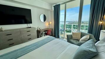 1 bedroom, in-room safe, desk, iron/ironing board