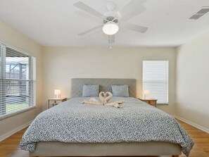 3 makuuhuonetta, silitysrauta/-lauta, Wi-Fi, vuodevaatteet