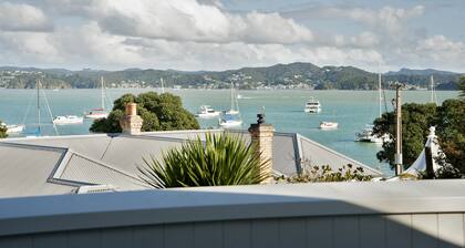 Escape North - Extended Family Retreat, located in central Russell