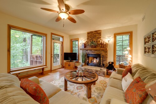 Beautiful Condo in the Mountain Air Community